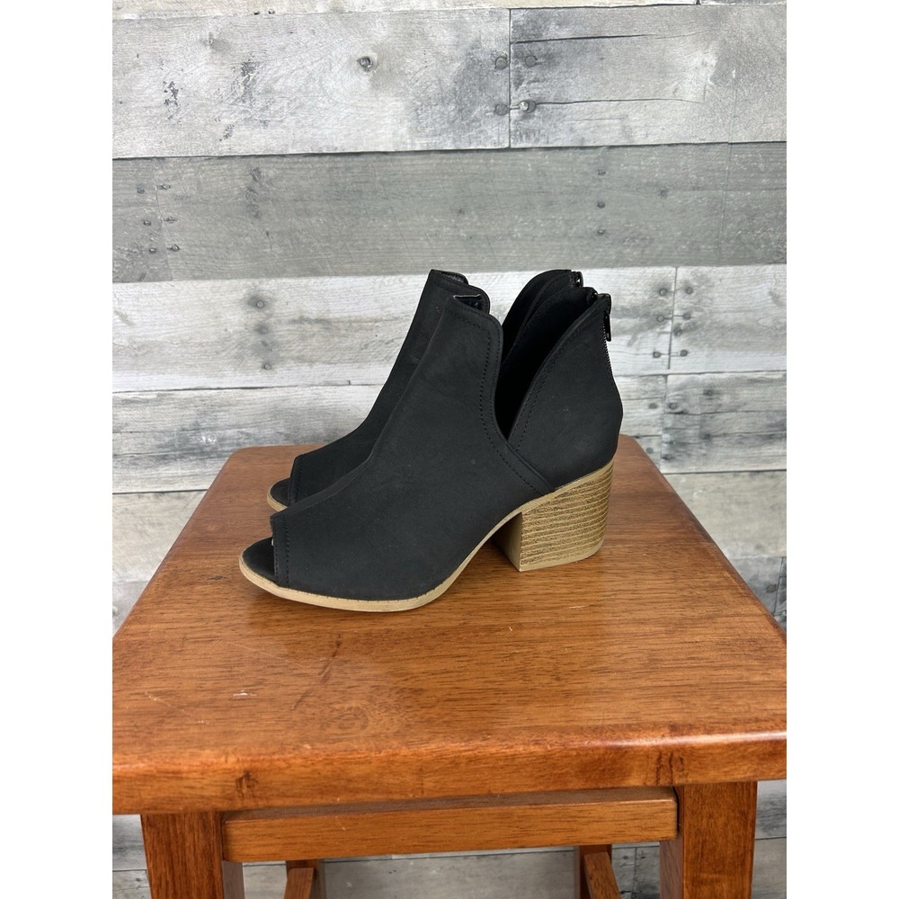 J. Adam's Women's Open Toe Chunk Heel Black Shade Wedge 7